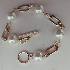 Guess Chunky rose gold tone with faux pearl Runway Bracelet!